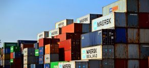 4 lý do bạn nên sử dụng container kho để lưu trữ hàng hóa